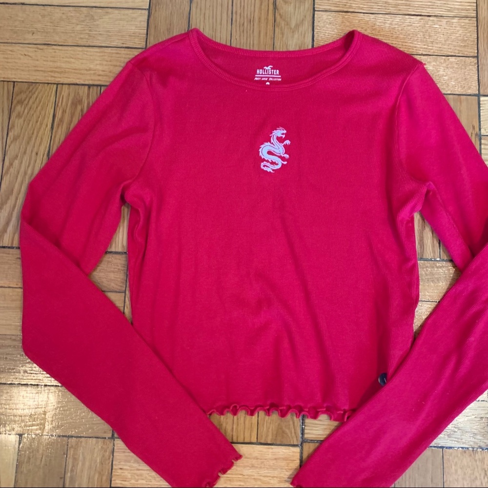 RED LETTUCE HEM LONG SLEEVE W/ EMBROIDERED DRAGON